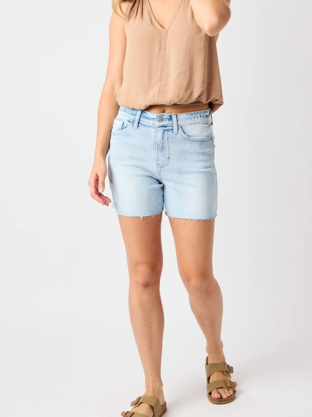 JUDY BLUE HIGH WAIST LIGHT WASH CUT OFF HEM SHORTS